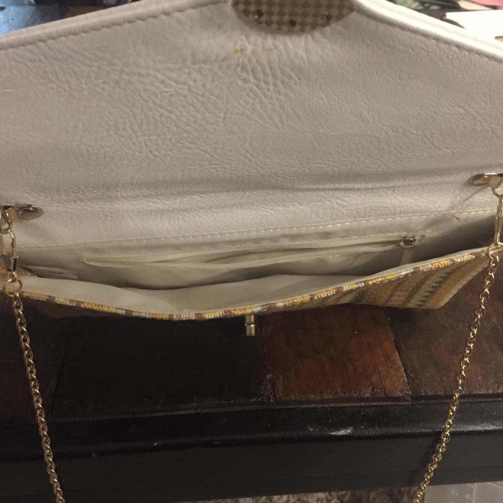 Francesca gold handbag crossbody clutch - Picture 3 of 3